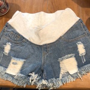 Maternity shorts